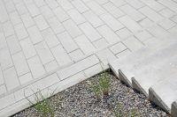 Urbanika-60_szary_gladki_Obrzeze_trawnikowe_szary_gladki_7