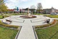 Obrzeze_chodnikowe_szary_gladki_Avanti_szary_grafitowy_plukany_1