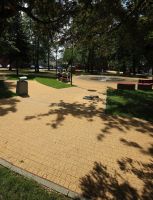 Obrzeze_chodnikowe_szary_gladki_Beganit_zolty_plukany_5